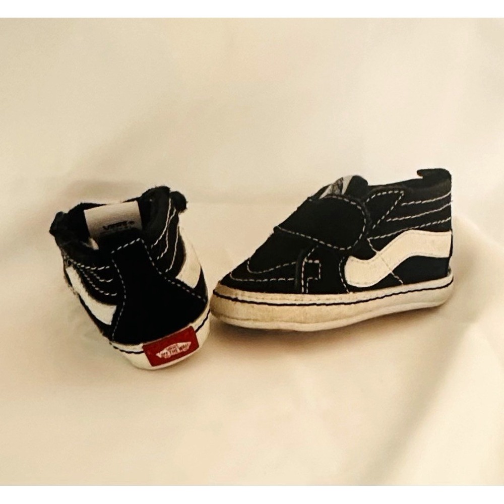 VANS Off The Wall Unisex Baby Toddler Black/White Hook & Loop Sneakers US 2